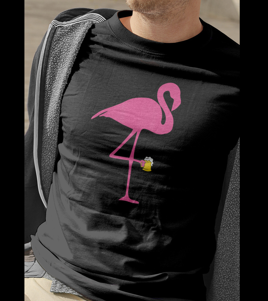 Flamingo Holding Beer Mug Lover T-Shirt