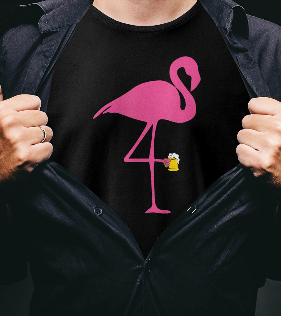 Flamingo Holding Beer Mug Lover T-Shirt
