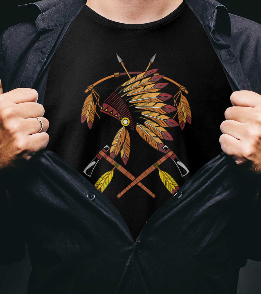 Native American War Bonnet Bow Arrows Tomahawks Feathers T-Shirt