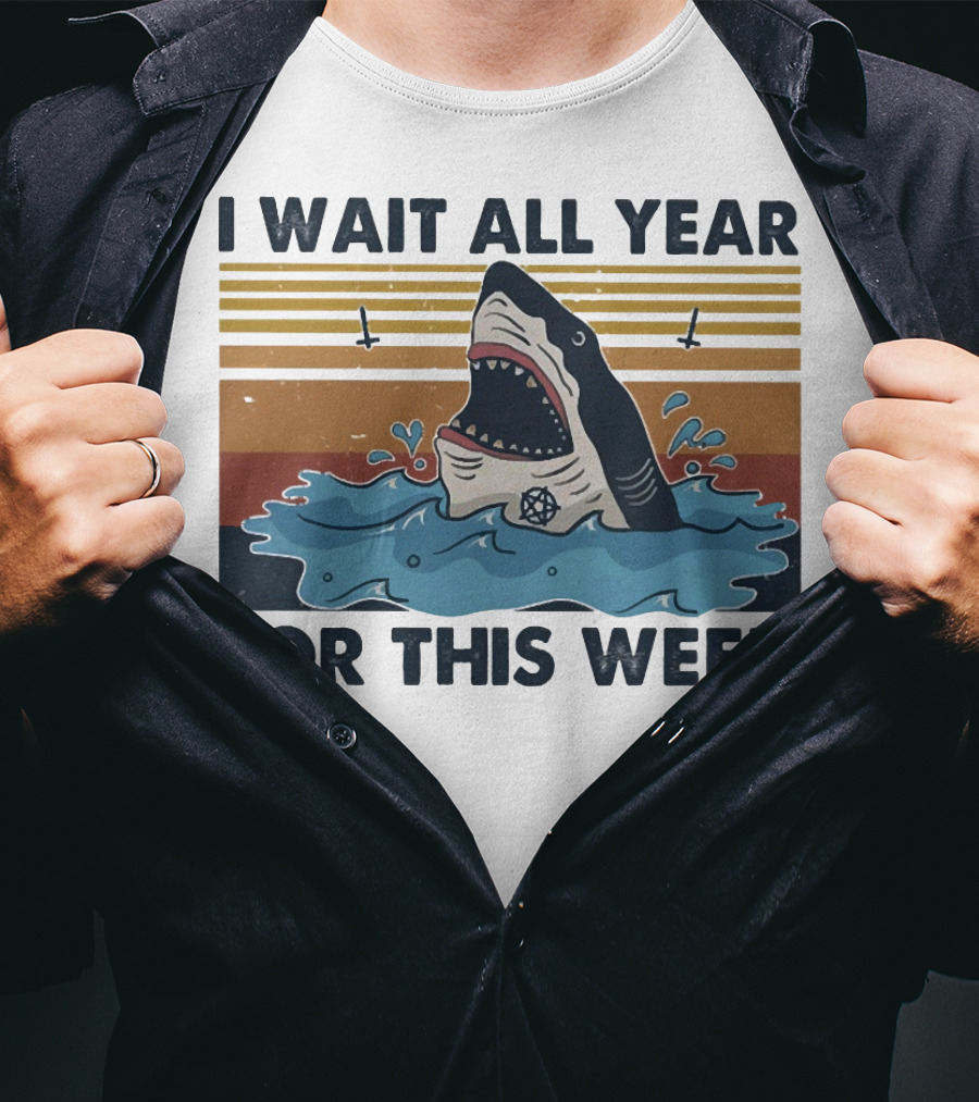 I Wait All Year For This Week Shark Retro Style Ocean Adventure T-Shirt