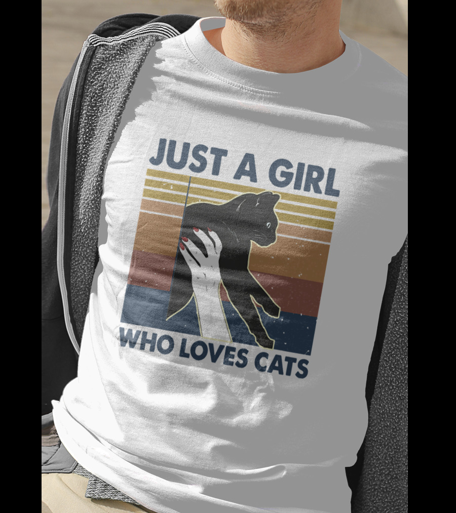 JUST A GIRL WHO LOVES CATS Retro Style Cat T-Shirt