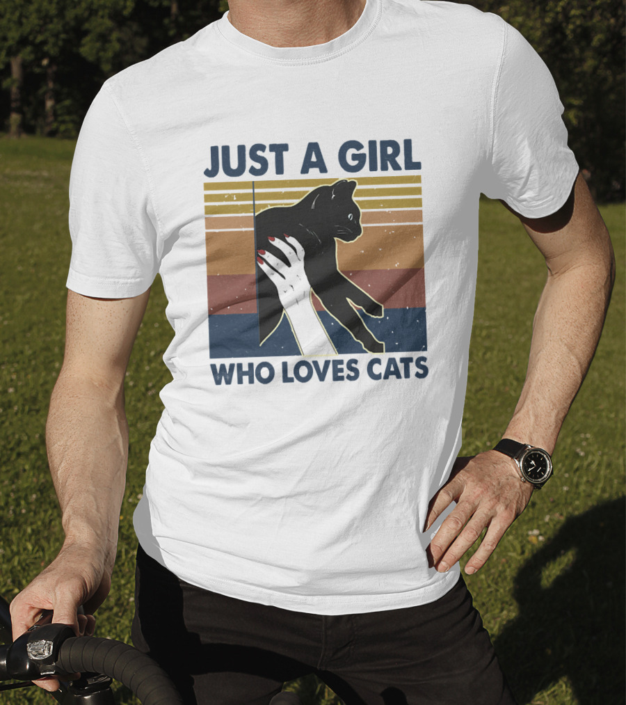JUST A GIRL WHO LOVES CATS Retro Style Cat T-Shirt
