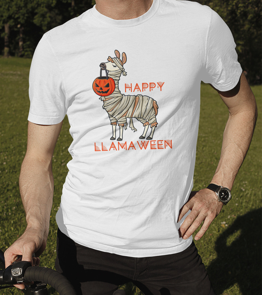 Happy Llamaween Halloween Llama Holding Pumpkin T-Shirt