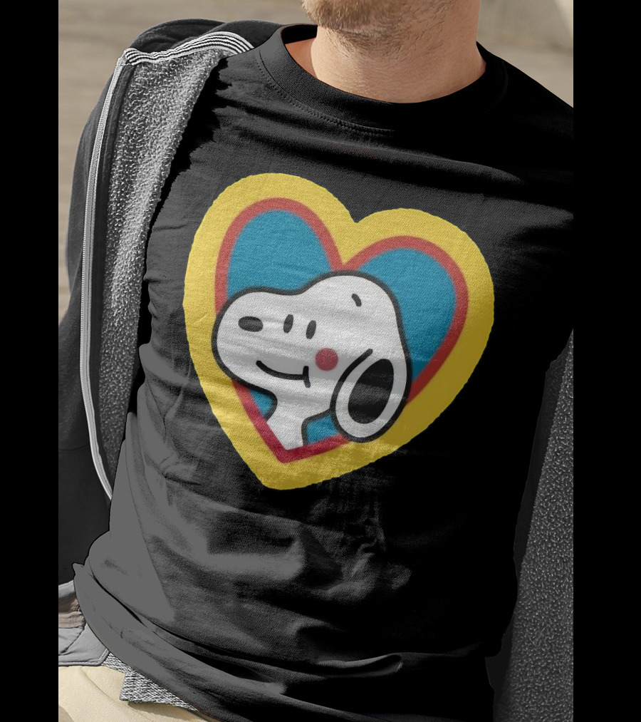 Snoopy Heart Love Peanuts Cartoon T-Shirt