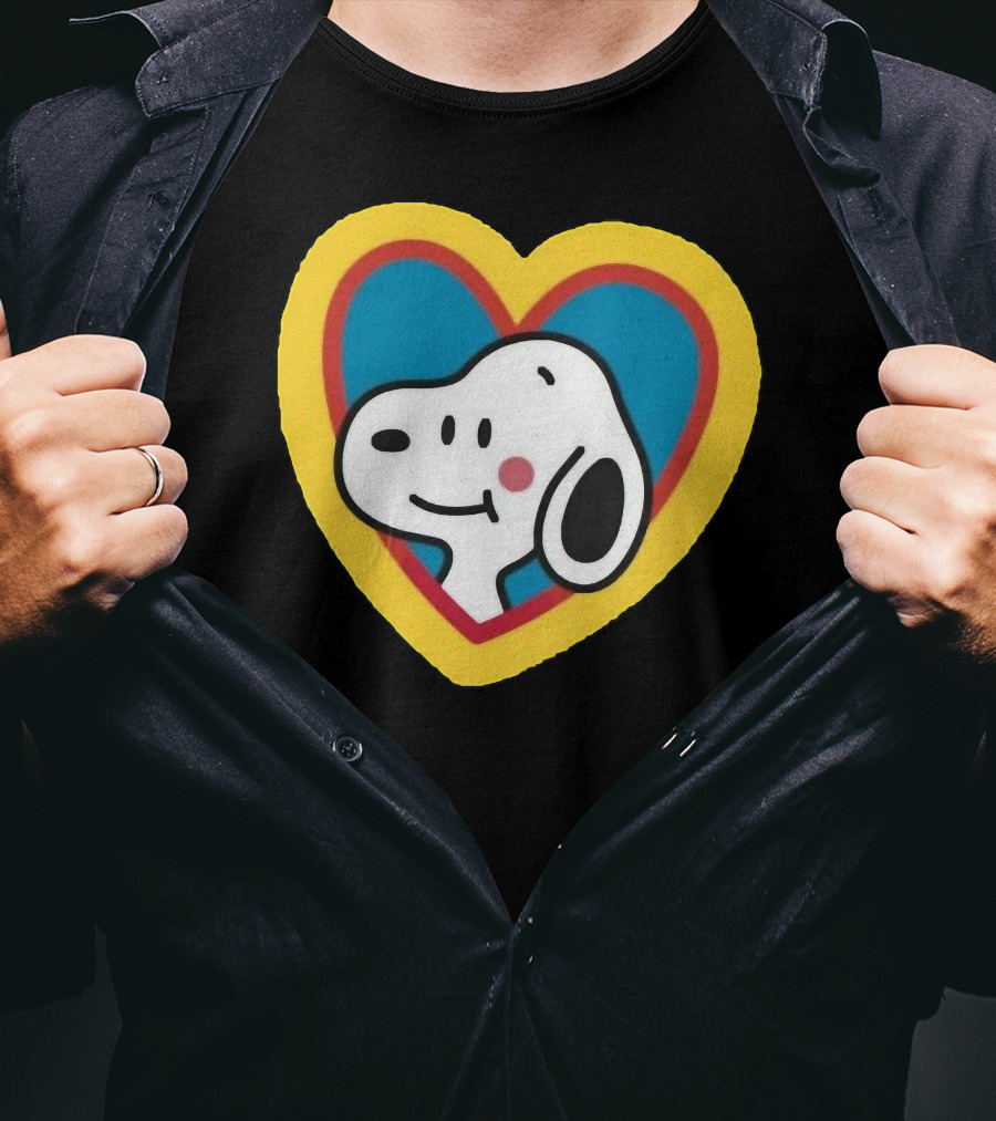 Snoopy Heart Love Peanuts Cartoon T-Shirt