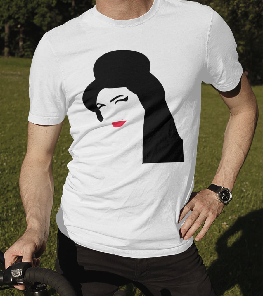 Amy Winehouse Iconic T-Shirt