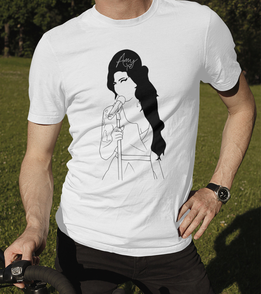 Amy Winehouse Line Art With Signature Mic Pose T-Shirt