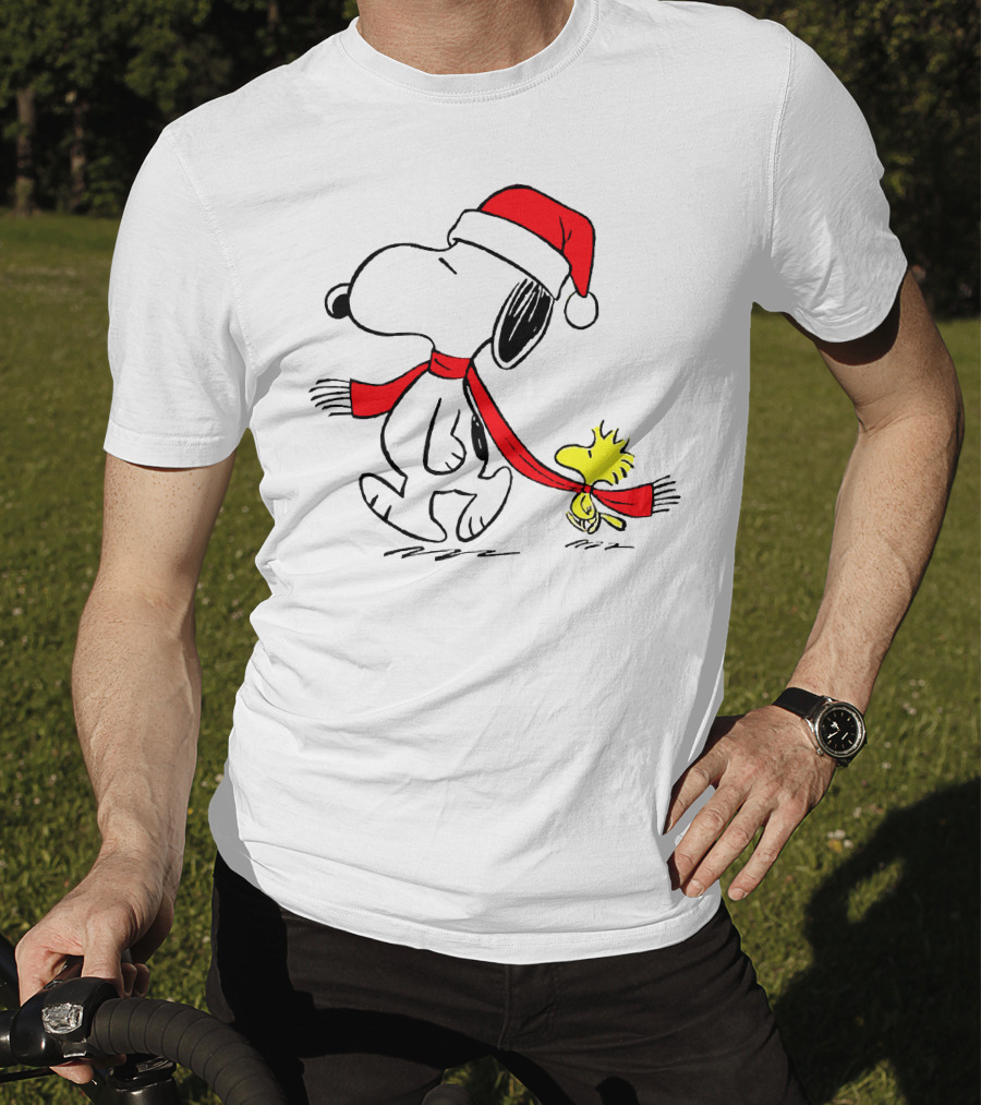 Snoopy Woodstock Charlie Brown Christmas Santa Hat Natalan T-Shirt