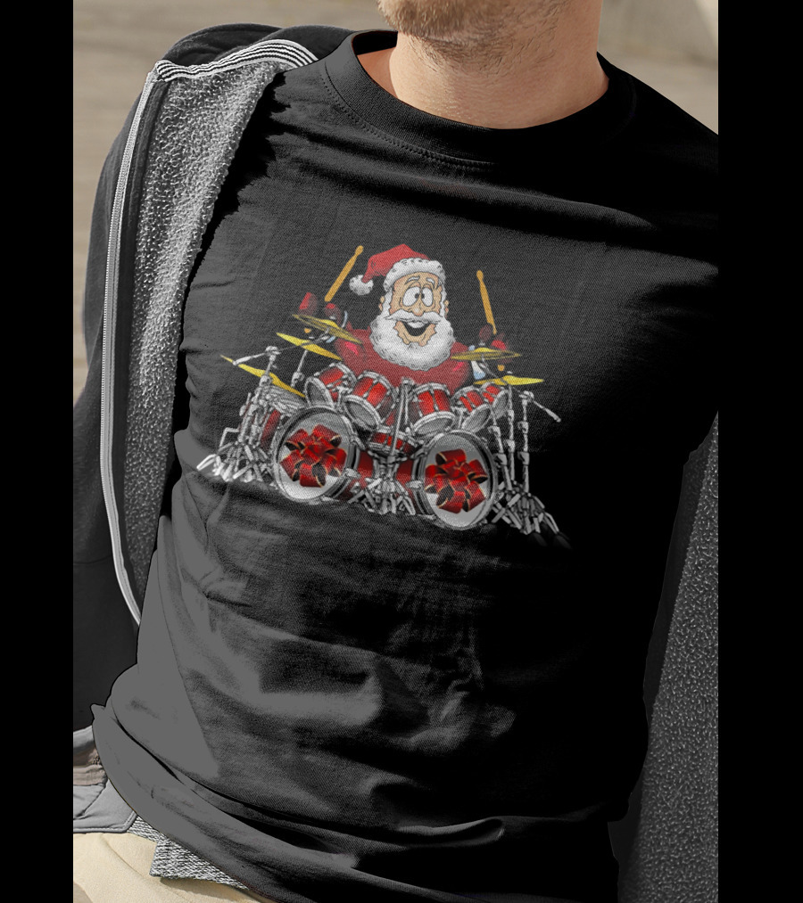 Christmas Santa Drummer Playing Red Drum Kit T-Shirt