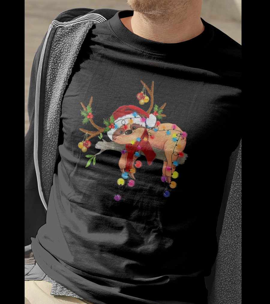 Santa Sloth With Gorgeous Reindeer Antlers And Christmas Lights T-Shirt