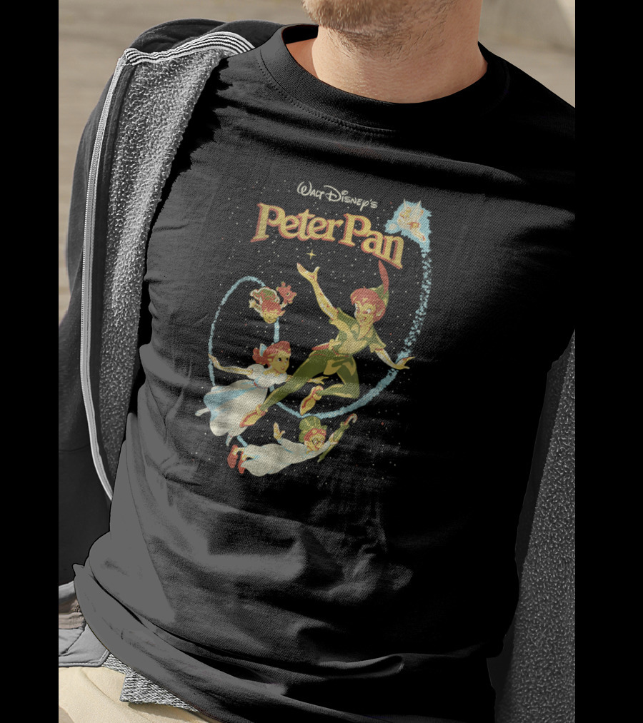 Walt Disney's Peter Pan With Tinker Bell And Darling Family Flight T-Shirt