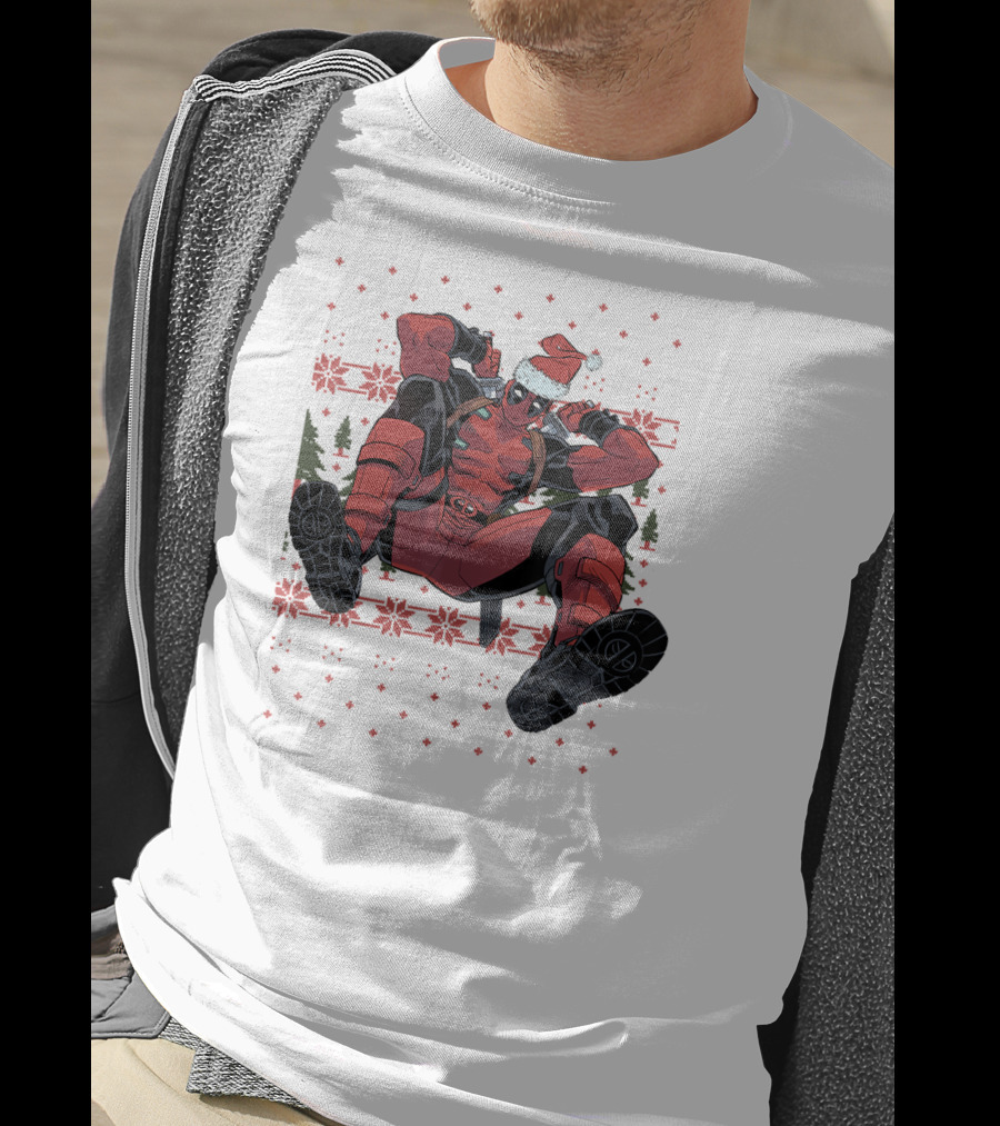 Marvel Deadpool Christmas Santa Hat Ugly T-Shirt