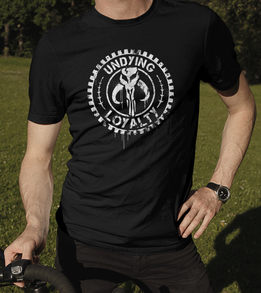 Undying Loyalty Mandalorian Mythosaur Skull Star Wars T-Shirt