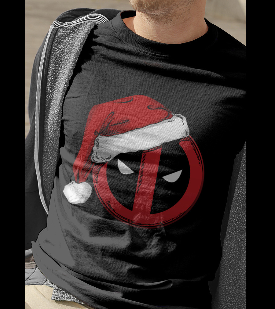 Marvel Deadpool Santa Hat T-Shirt