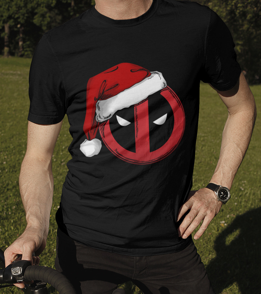 Marvel Deadpool Santa Hat T-Shirt