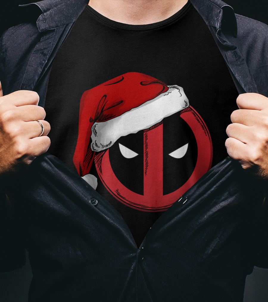 Marvel Deadpool Santa Hat T-Shirt