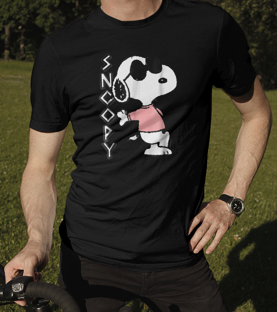 Snoopy In Pink Shirt Cool Peanuts Vibe T-Shirt