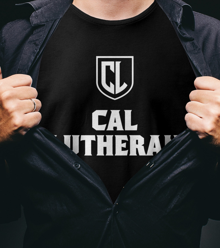 NCAA California Lutheran University CL Shield Cal Lutheran Regals PPLUT101 T-Shirt