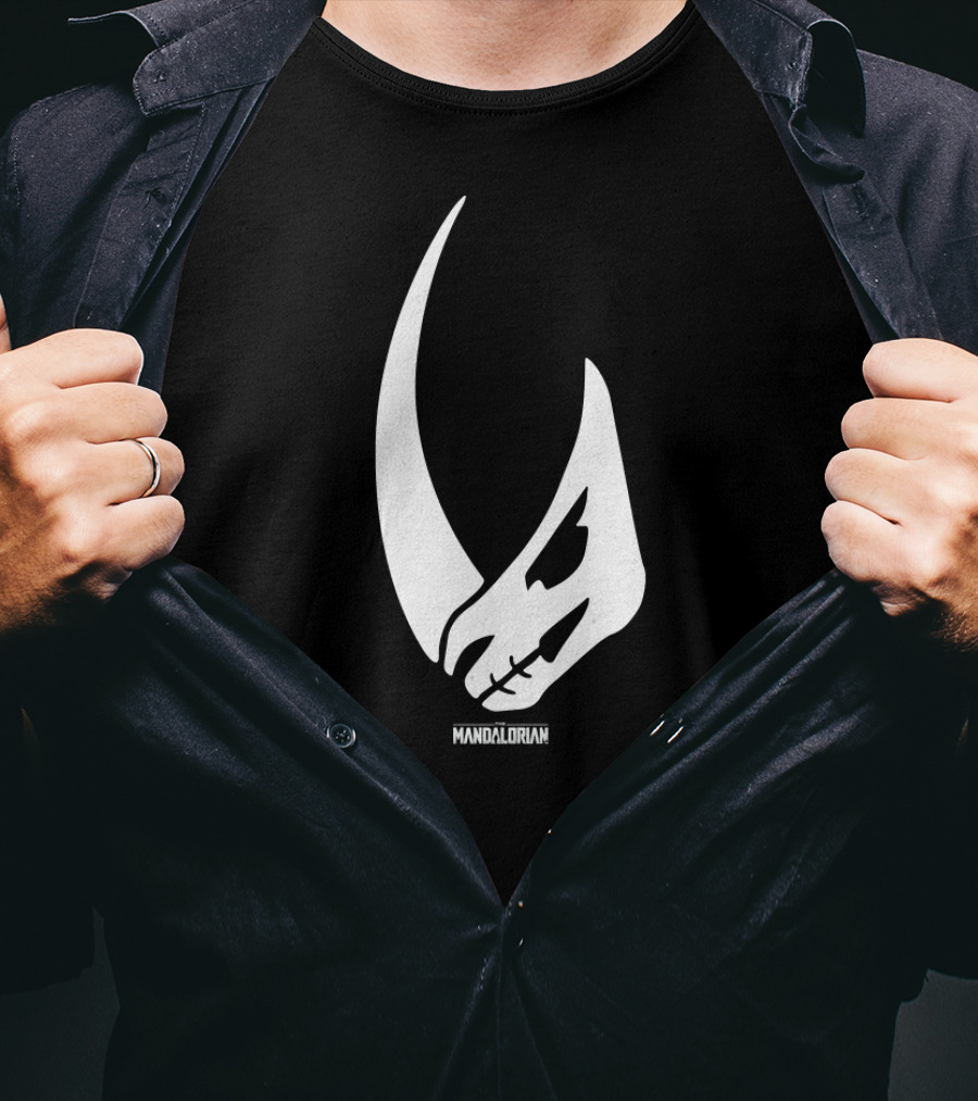 Star Wars The Mandalorian Mudhorn Mandalorian Signet T-Shirt
