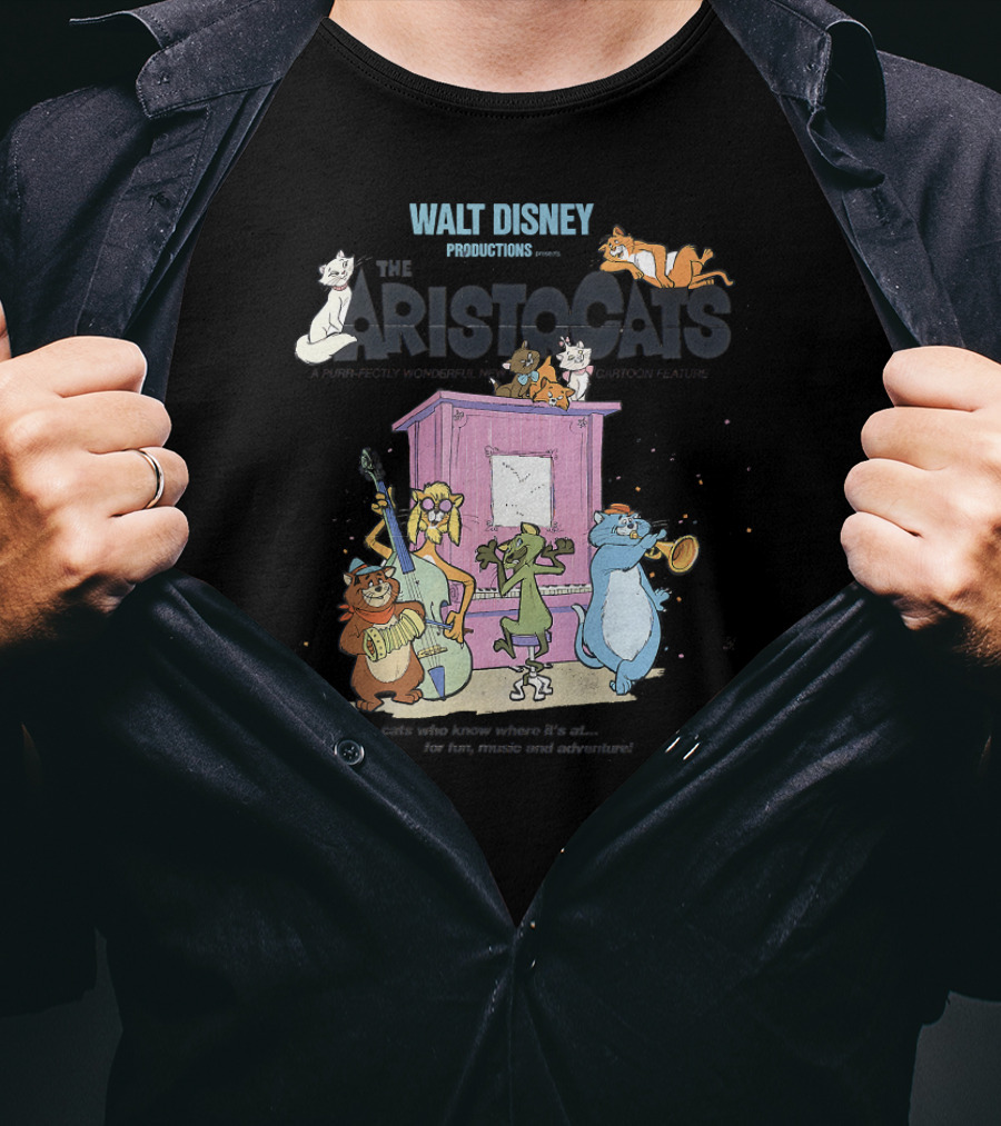 WALT DISNEY PRODUCTIONS Presents The Aristocats Cats Playing Music Together With Friends T-Shirt