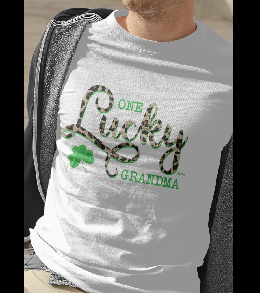 One Lucky Grandma Leopard Shamrock T-Shirt