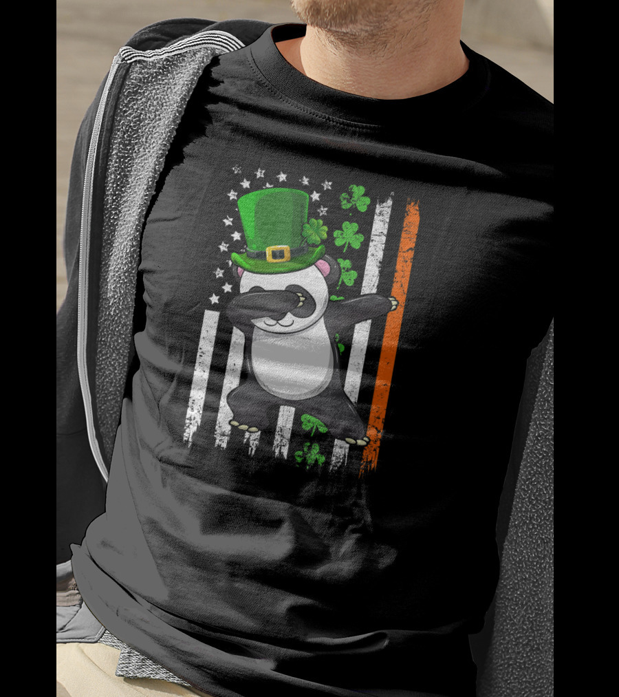 Dabbing Panda Leprechaun Shamrock Green Hat St Patrick's Day Irish Flag T-Shirt