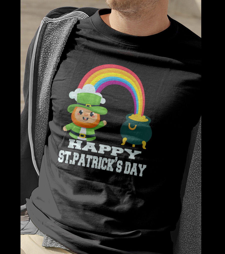 HAPPY ST. PATRICK'S DAY Rainbow Leprechaun Pot Of Gold T-Shirt