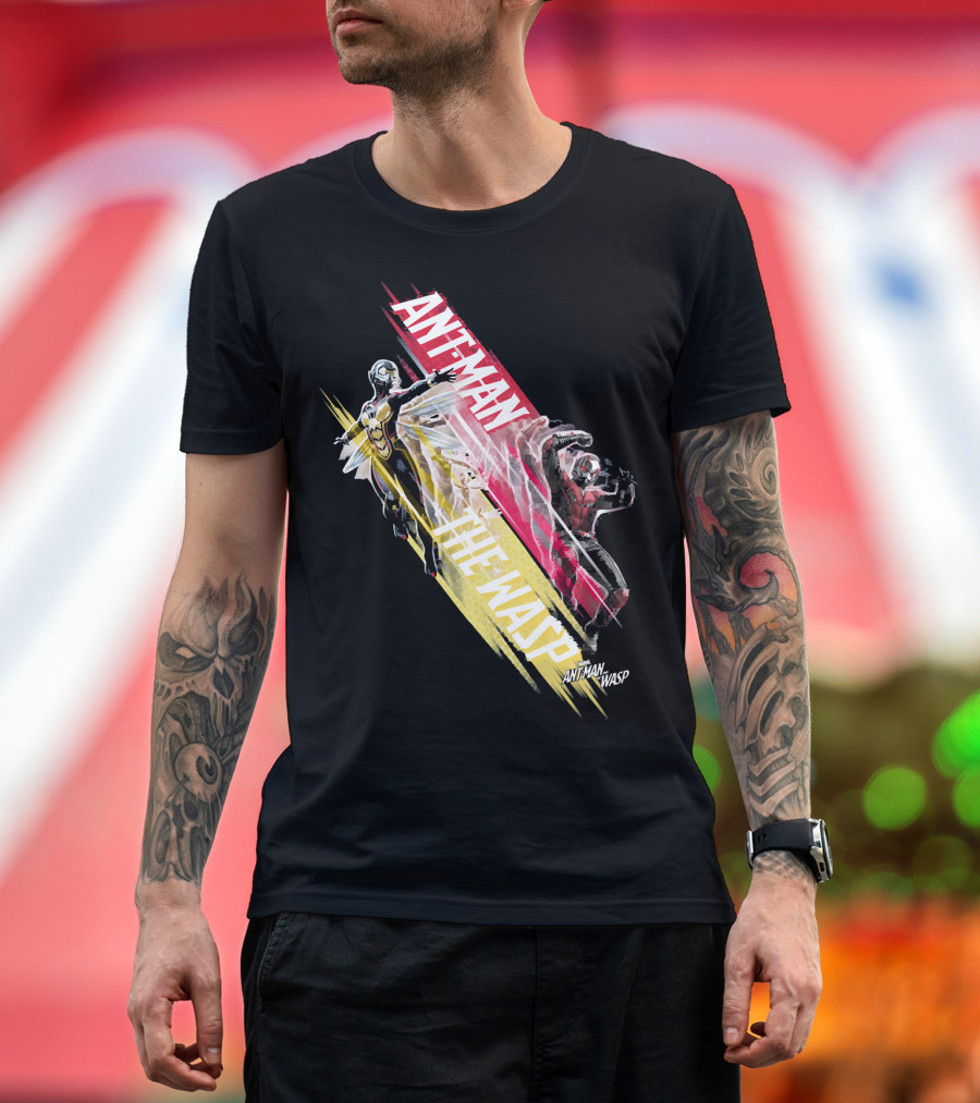 Ant-Man and The Wasp Marvel Official Artwork Dynamic Motion T-Shirt
