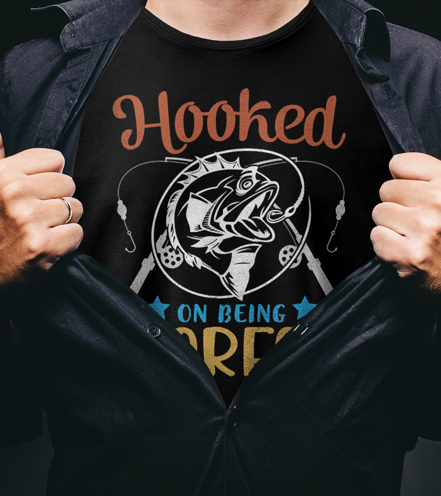 Hooked On Being Morfar Happy Fisher Grandpa 186 Fishing Rods And Stars T-Shirt