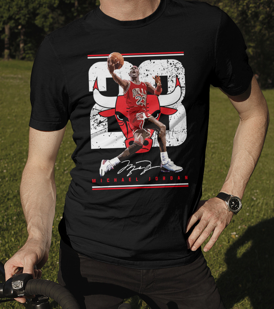 Michael Jordan Bulls 23 Iconic Dunk Signature T-Shirt