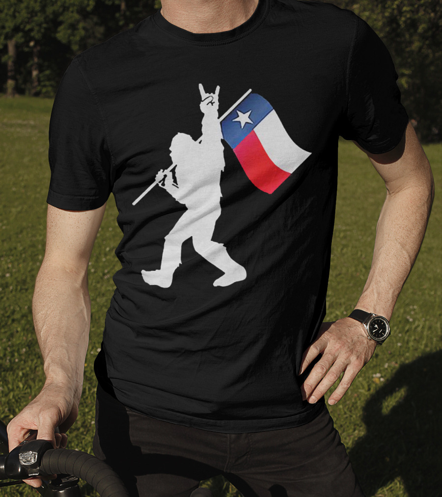 Bigfoot Holding Texas Flag Rock And Roll Salute T-Shirt