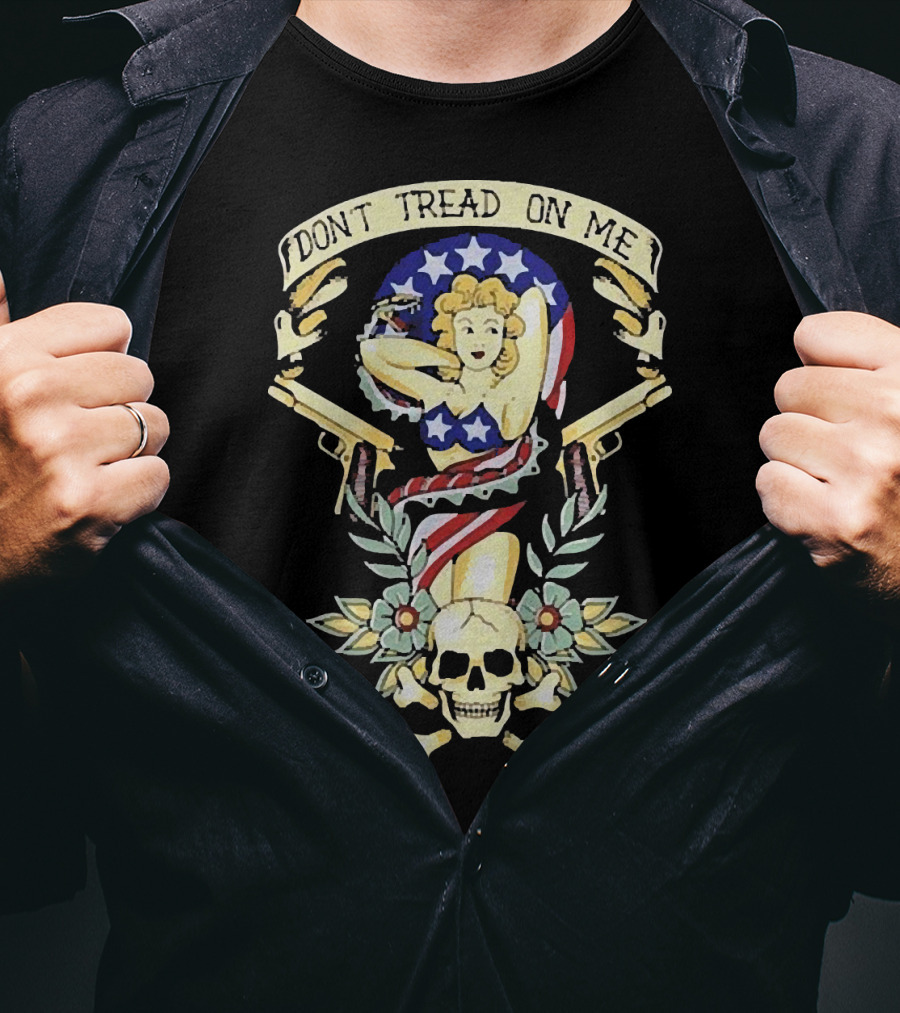 DONT TREAD ON ME Americana Pin-Up Skull Crossbones Dual Pistols Stars Stripes Wings Laurel T-Shirt