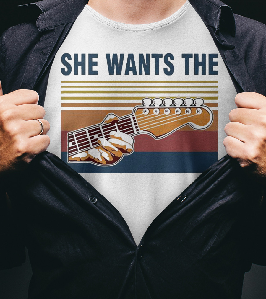 SHE WANTS THE GUITAR Retro Stripes Hand Playing Strings T-Shirt