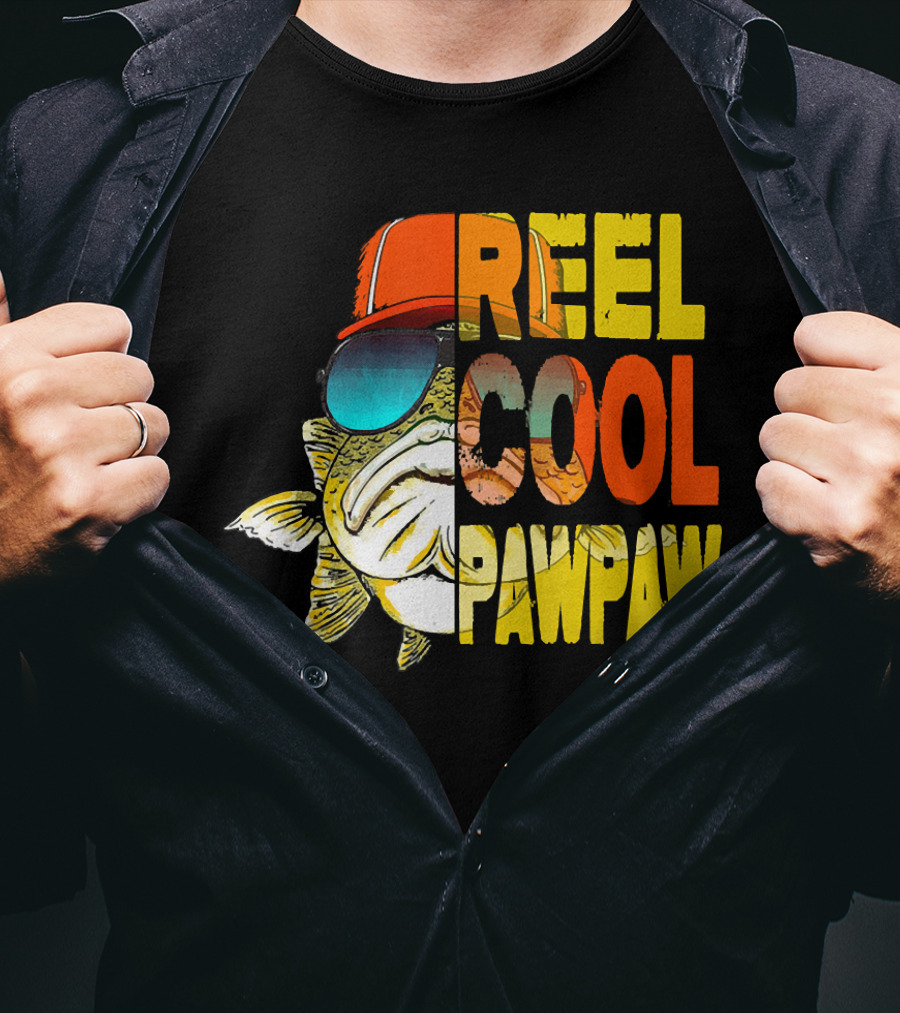 REEL COOL PAWPAW Fathers Day Fishing 143 T-Shirt