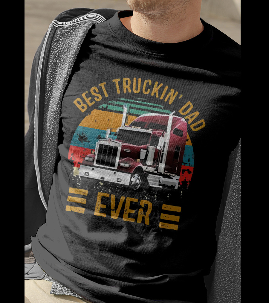 Best Truckin’ Dad Ever Vintage Striped Semi Truck T-Shirt