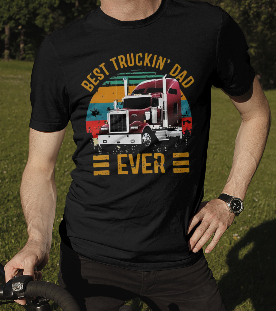 Best Truckin’ Dad Ever Vintage Striped Semi Truck T-Shirt