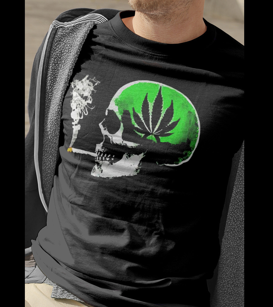 Weed Leaves Skull Smoking Joint Green Marijuana T-Shirt