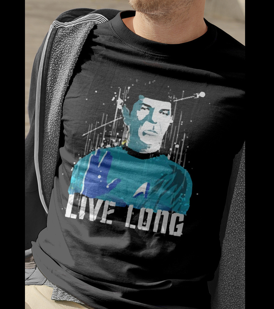 Star Trek Spock Live Long Vulcan Salute Iconic T-Shirt