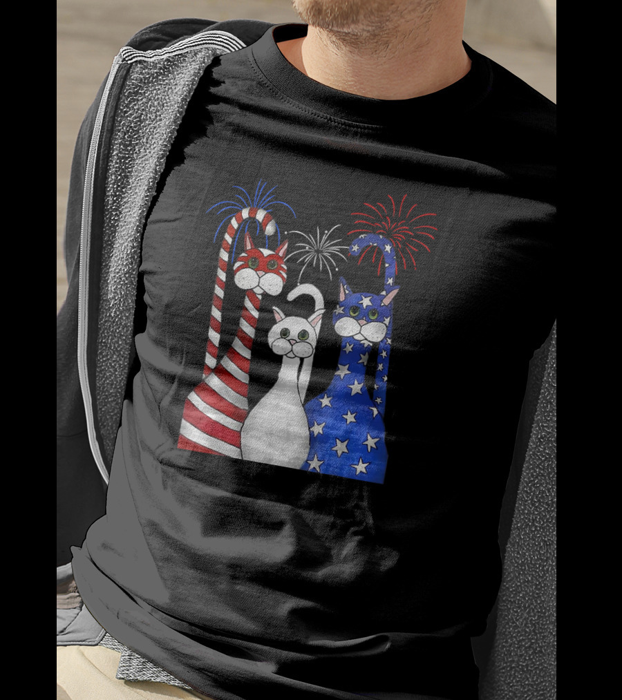 Patriotic Cats American Flag Paws USA Fireworks T-Shirt