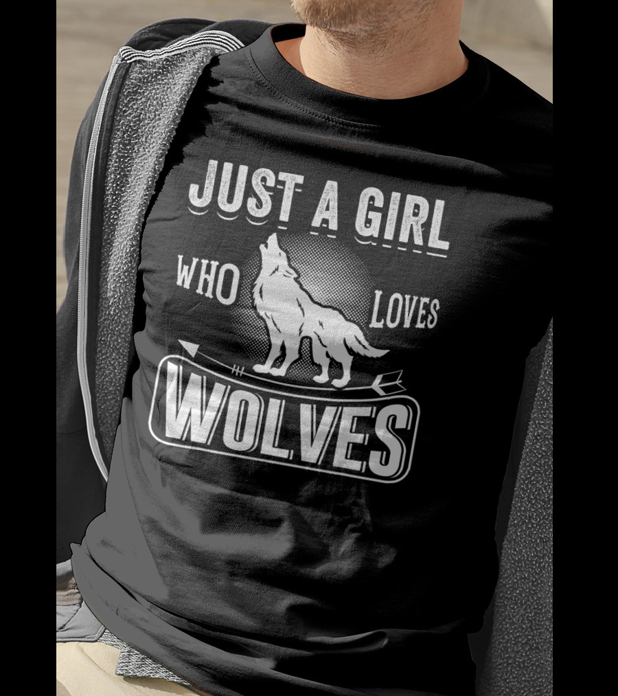Just A Girl Who Loves Wolves Howling Wolf With Arrow T-Shirt