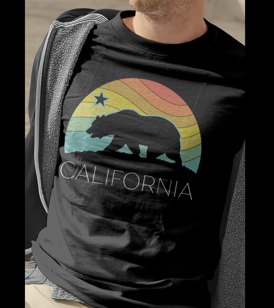 Retro California Bear Vintage Beach Cali Pride Surf 70s 80s Star Rainbow T-Shirt
