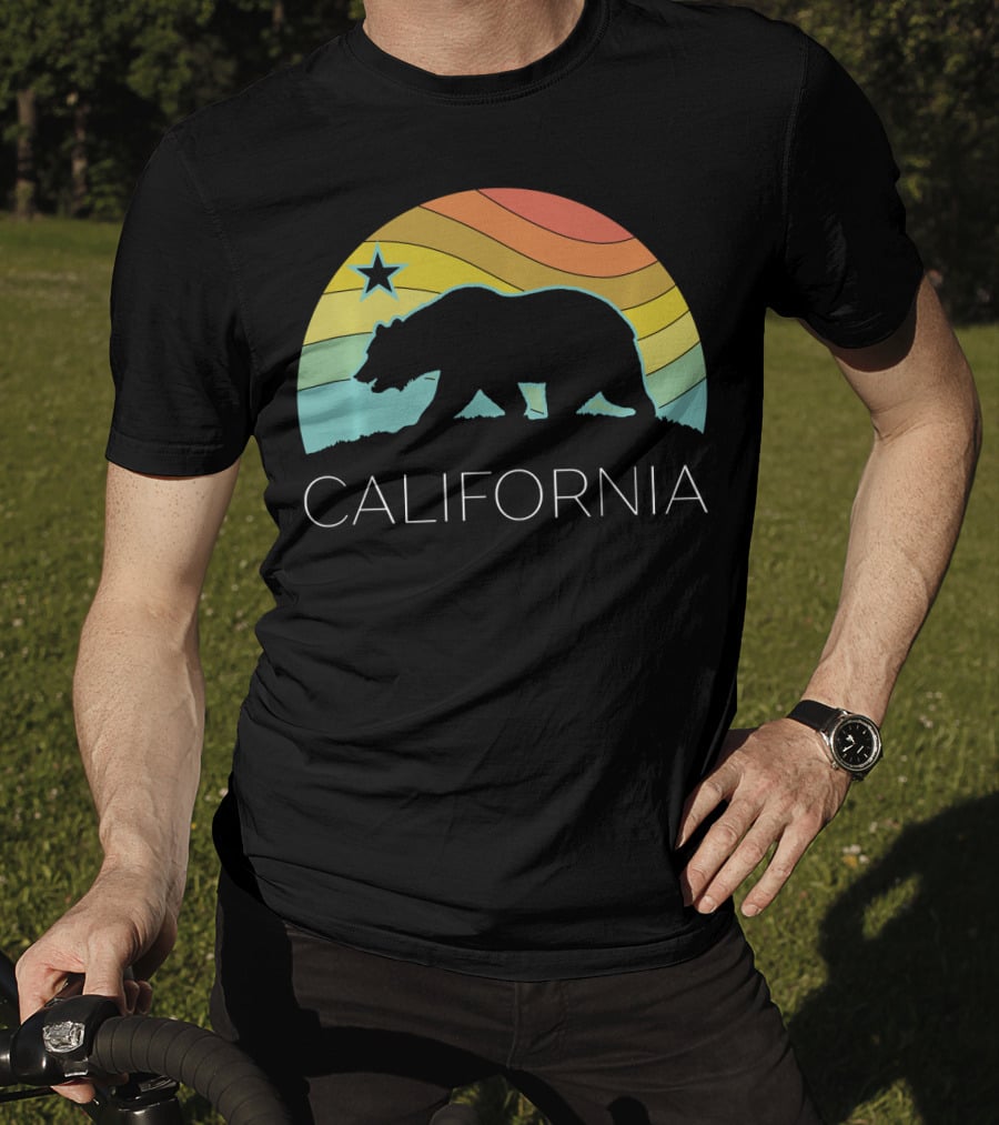 Retro California Bear Vintage Beach Cali Pride Surf 70s 80s Star Rainbow T-Shirt