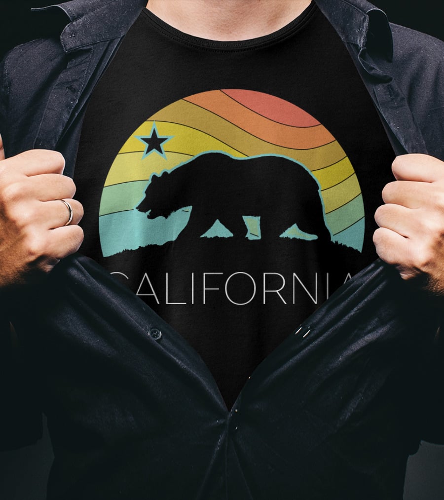 Retro California Bear Vintage Beach Cali Pride Surf 70s 80s Star Rainbow T-Shirt