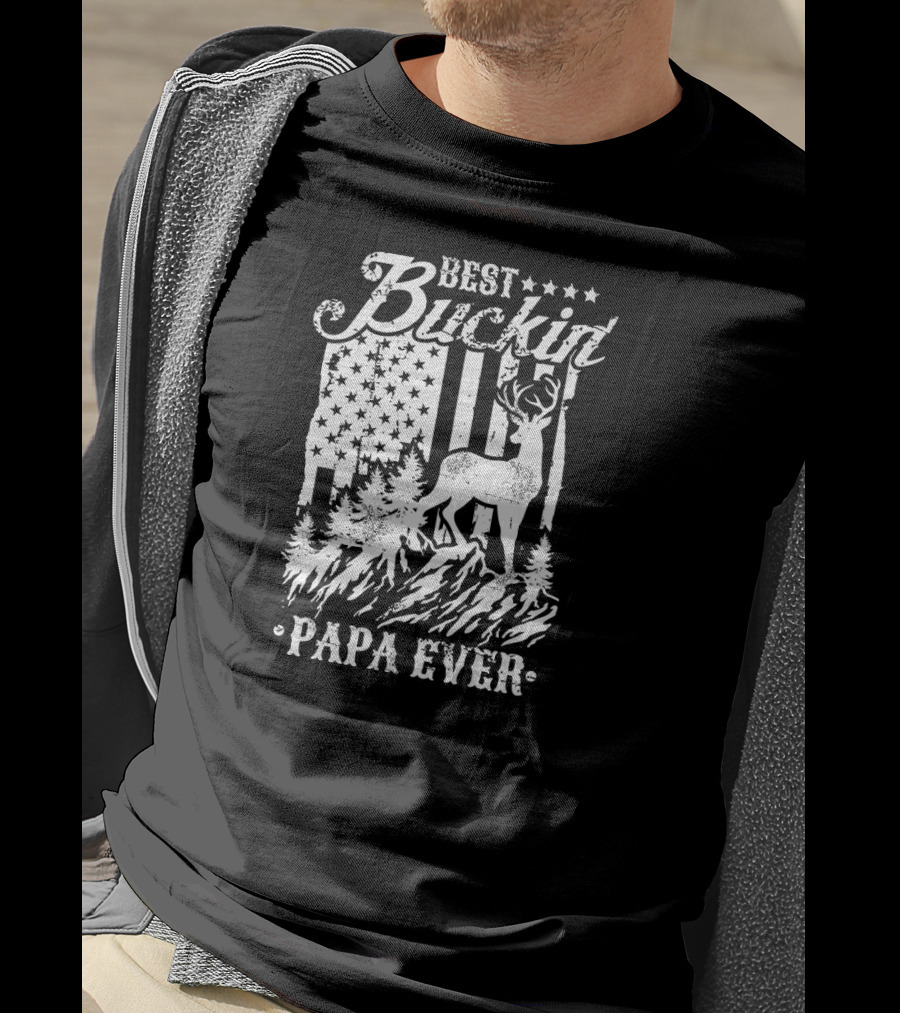 Best Buckin Papa Ever Deer Hunting American Flag Stars Stripes T-Shirt