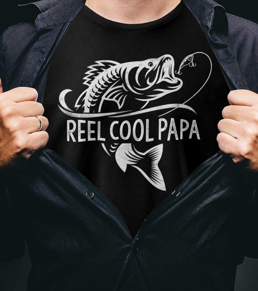 Reel Cool Papa Fishing Dad Father's Day Fisherman Fish T-Shirt