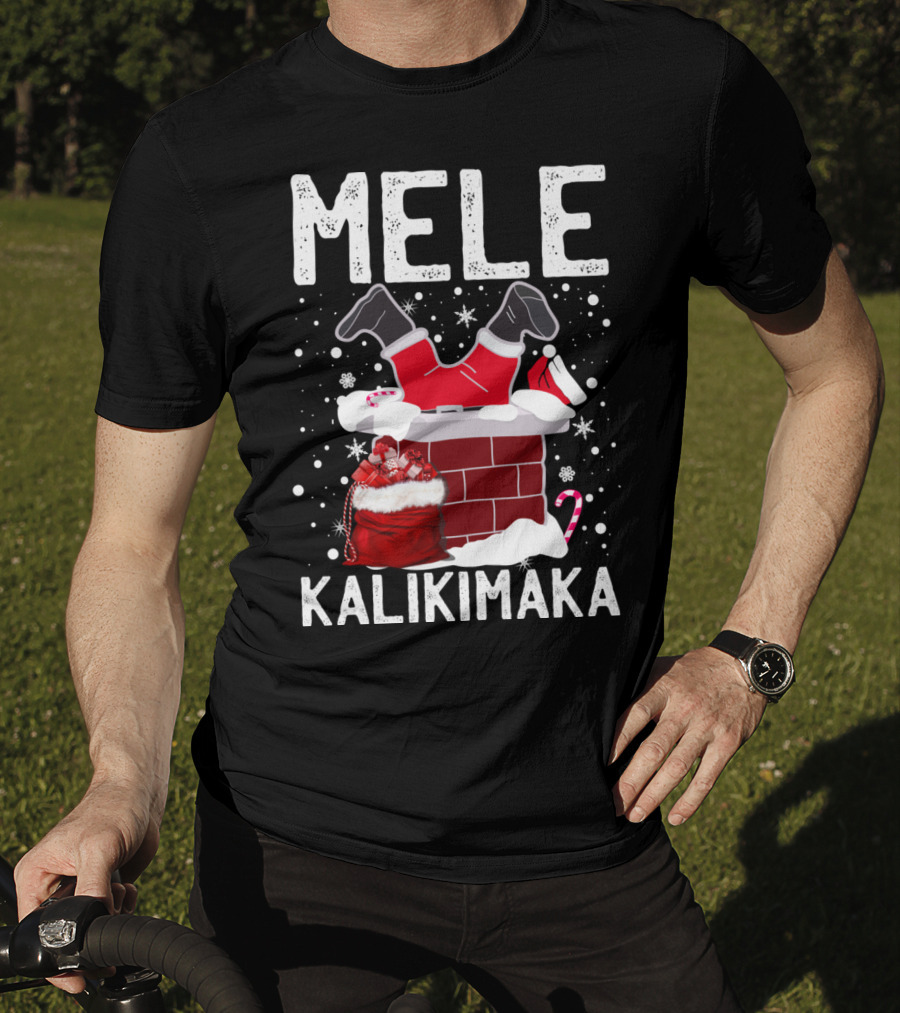 Mele Kalikimaka Santa In Chimney With Gifts Candy Cane Snowflakes Hawaiian Christmas T-Shirt