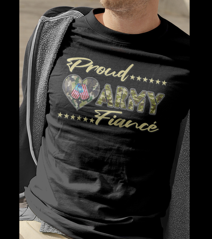 Proud Army Fiancé Camo Heart US Flag Stars T-Shirt