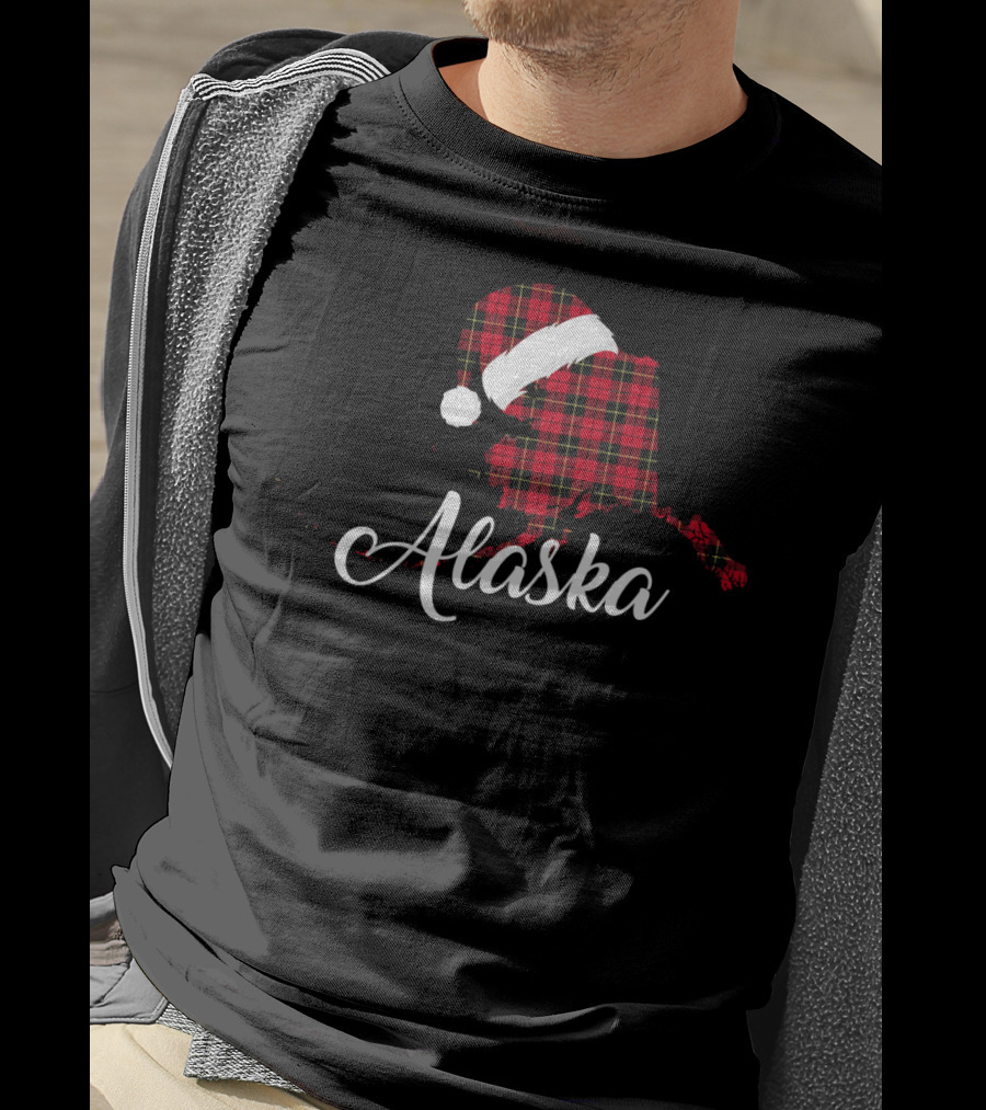 Alaska Red Buffalo Royal Stewart Tartan With Santa Hat T-Shirt