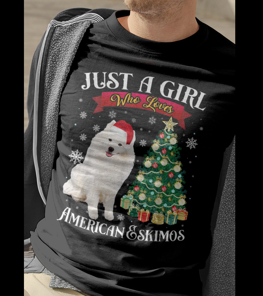 Just A Girl Who Loves American Eskimos Santa Hat Christmas Tree T-Shirt
