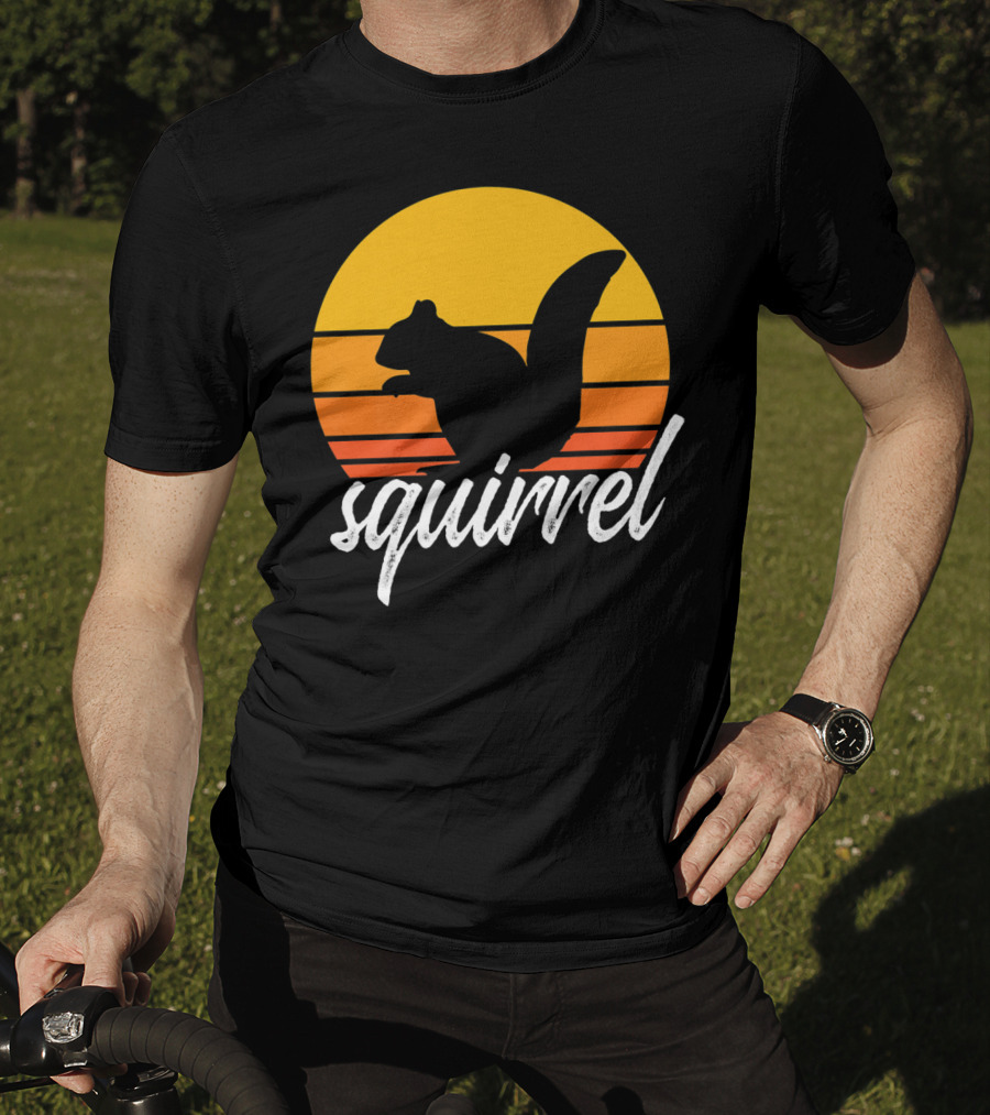 Squirrel Retro Sunset Silhouette Animal Lover Vintage T-Shirt